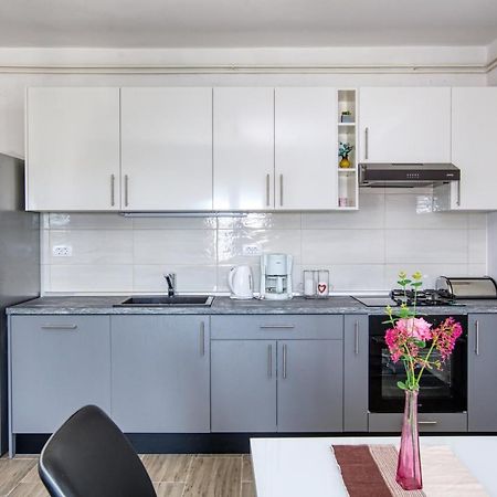 Apartment Tisno 5130C Eksteriør bilde