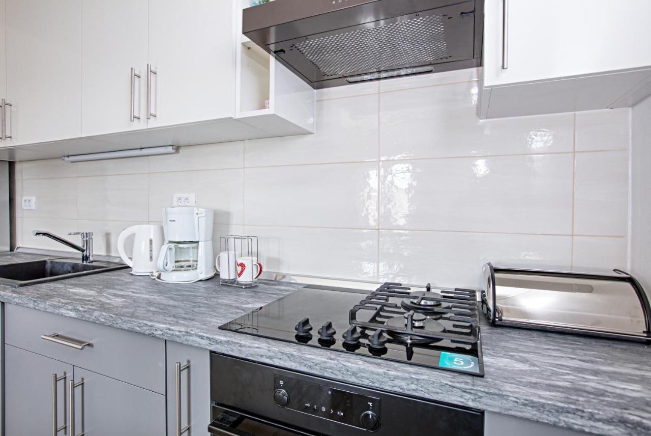 Apartment Tisno 5130C Eksteriør bilde