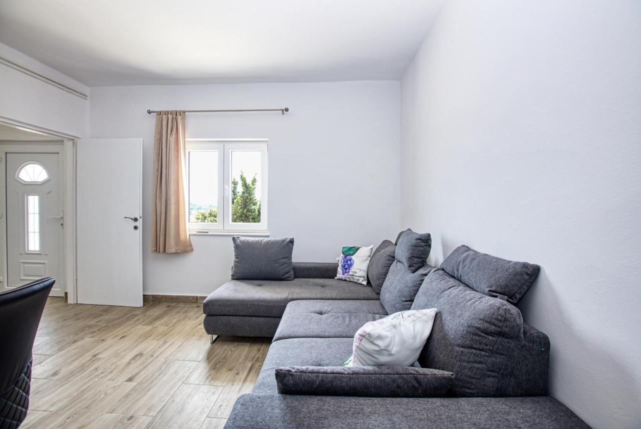 Apartment Tisno 5130C Eksteriør bilde